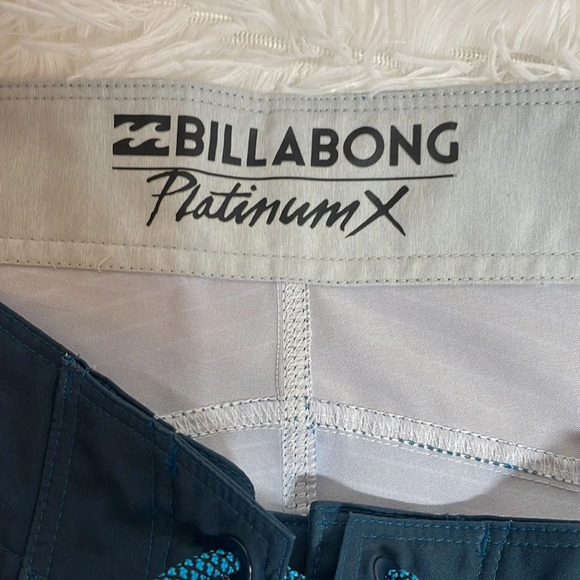 Billabong Platinum X Men’s Board Shorts - Picture 2 of 7